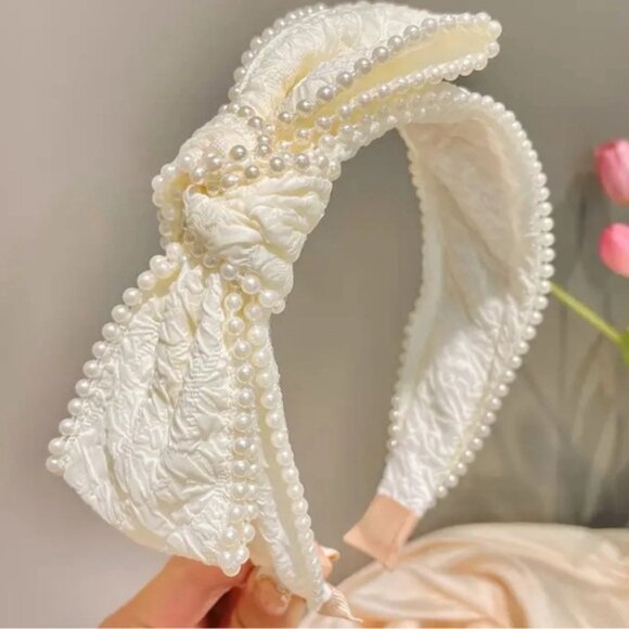 NWT Retro Elegant Pearl-Embellished Bridal Knot Headband ✨✨💗💖💖 - Picture 1 of 6